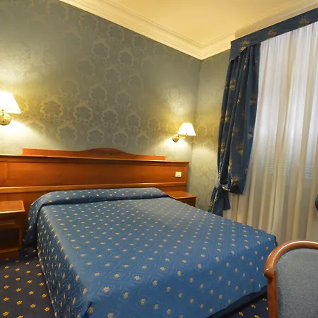 Montecarlo 3* Rome