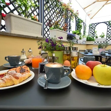 Montecarlo 3* Rome