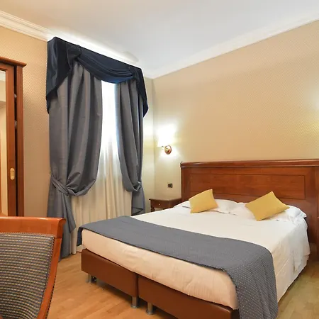 Montecarlo Ξενοδοχείο 3*