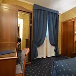 Hotel Montecarlo