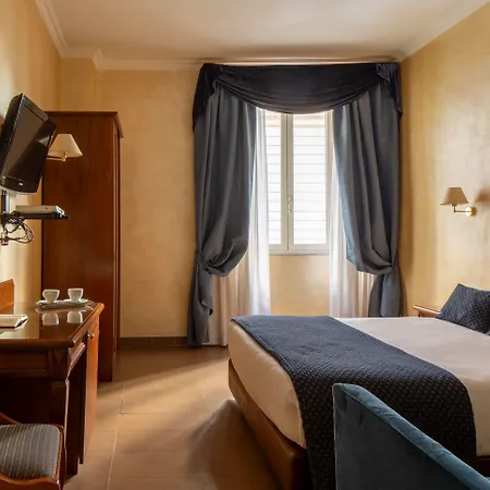 Hotel Montecarlo 3*