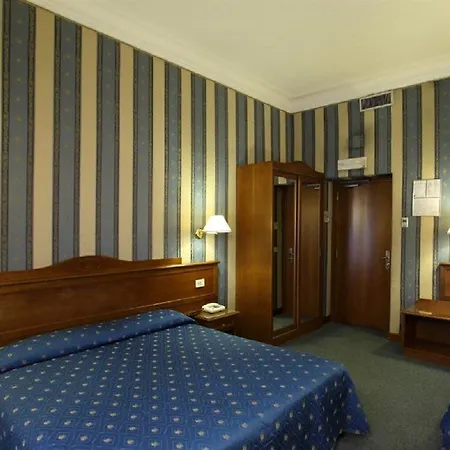 Montecarlo Hotel 3*